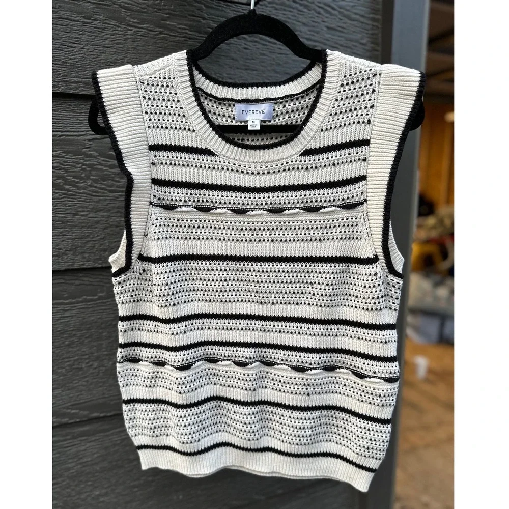 Evereve Womens Black White Striped Pointelle Knit Cap Sleeve Sweater Vest Size M